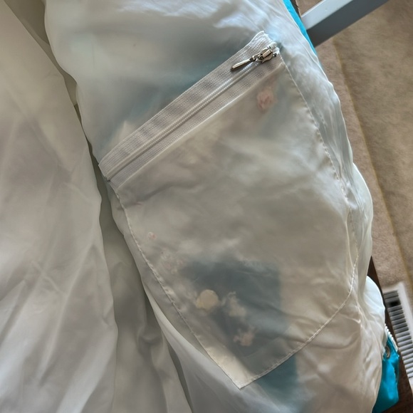 Vintage Snow Trails Medium White and Teal Ski Jacket - Picture 12 of 13